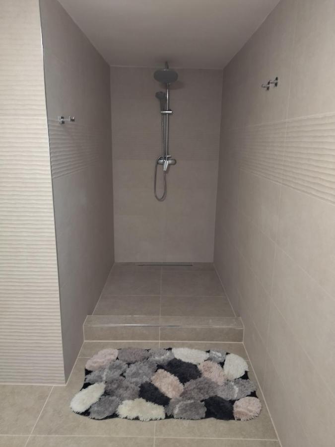 Vila Zdenka Apartmants ซริกเวนิซา ภายนอก รูปภาพ